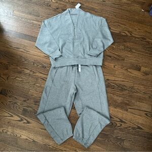 NWT Women’s Large Lou & Grey For LOFT 2 Piece Gray Sweatshirt/Sweat Pants Set